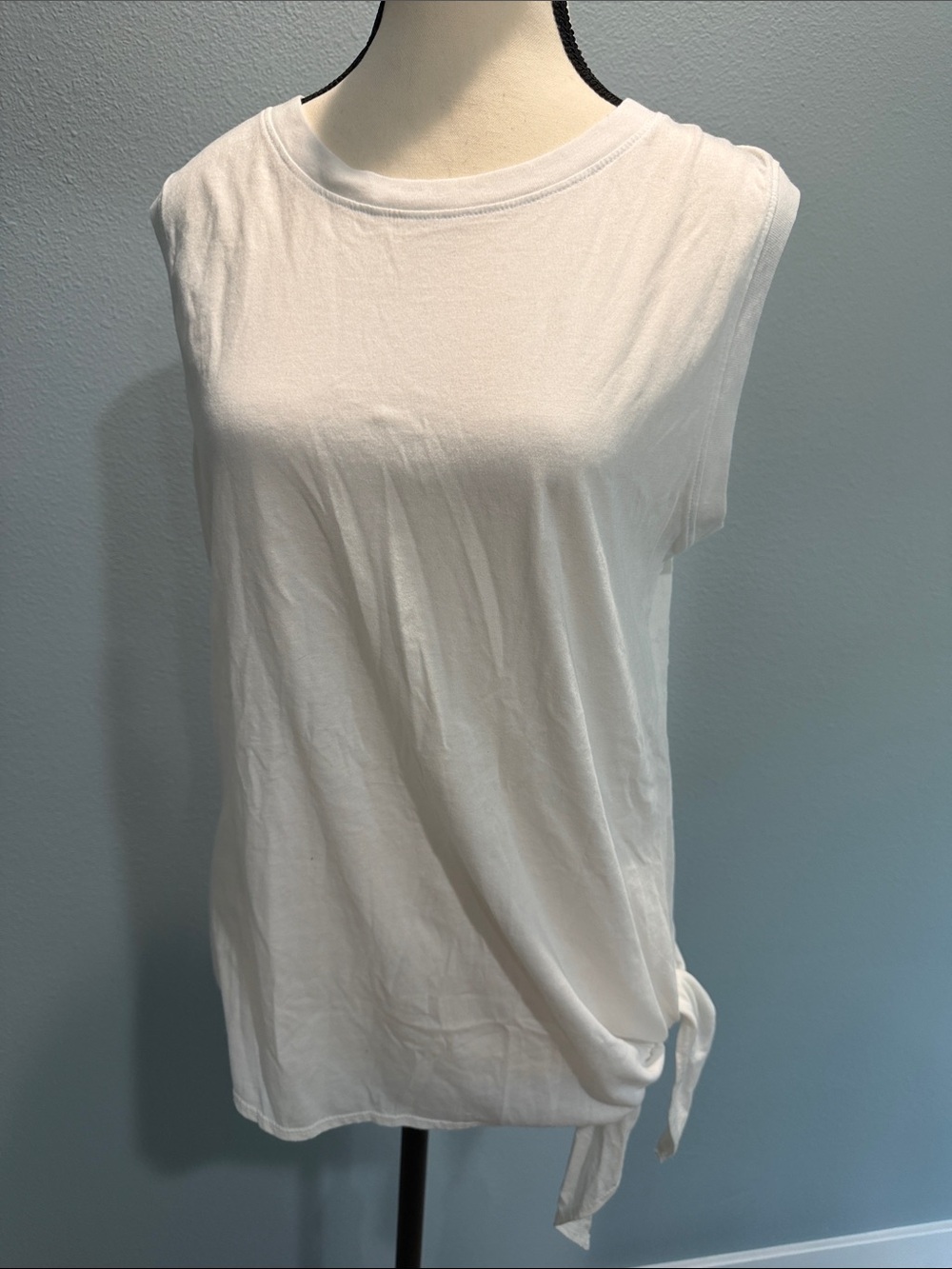 Fabletics White Side-Tie Sleeveless Tank